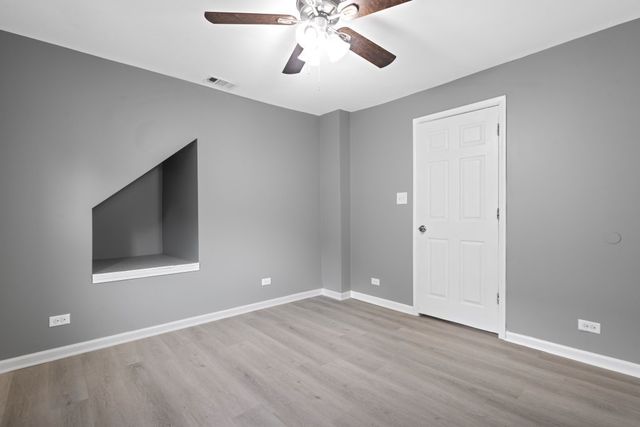 234 S 12th Avenue, Maywood, IL 60153