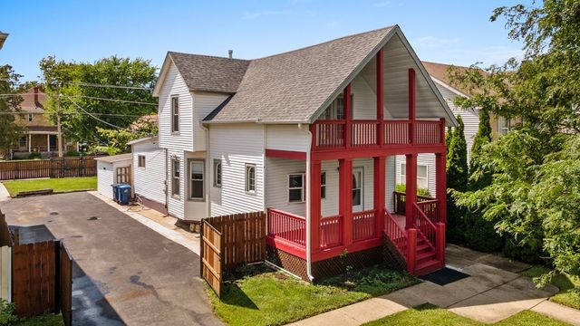 234 S 12th Avenue, Maywood, IL 60153