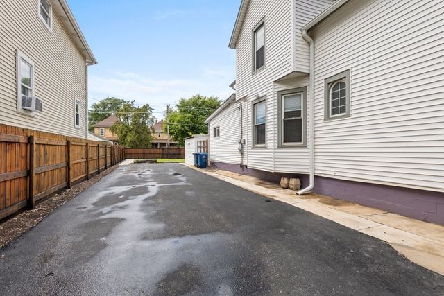 234 S 12th Avenue, Maywood, IL 60153