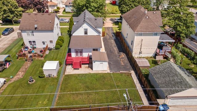 234 S 12th Avenue, Maywood, IL 60153