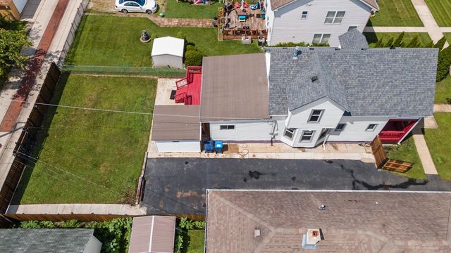 234 S 12th Avenue, Maywood, IL 60153
