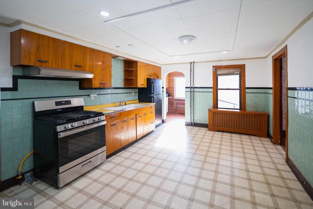 722 WOLF AVE, Easton, PA 18042