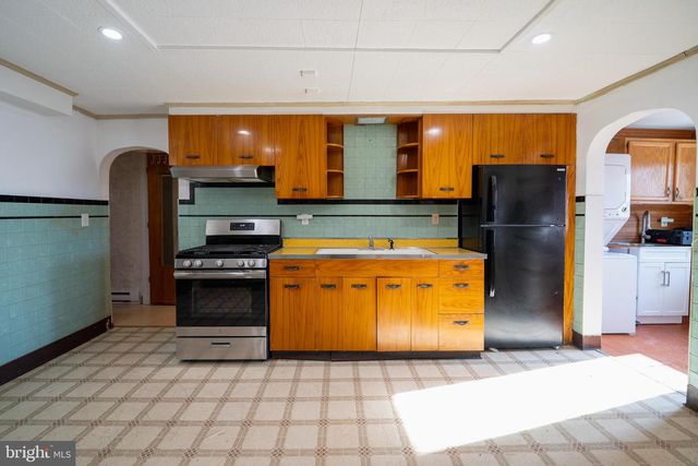 722 WOLF AVE, Easton, PA 18042