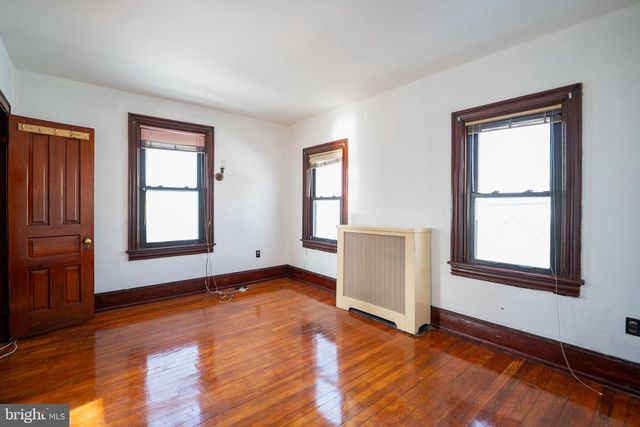 722 WOLF AVE, Easton, PA 18042