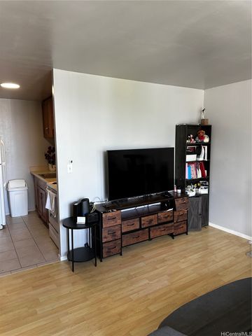 1941 Church Lane 806, Honolulu, HI 96826