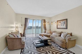7727 Southampton Ter 310, Tamarac, FL 33321