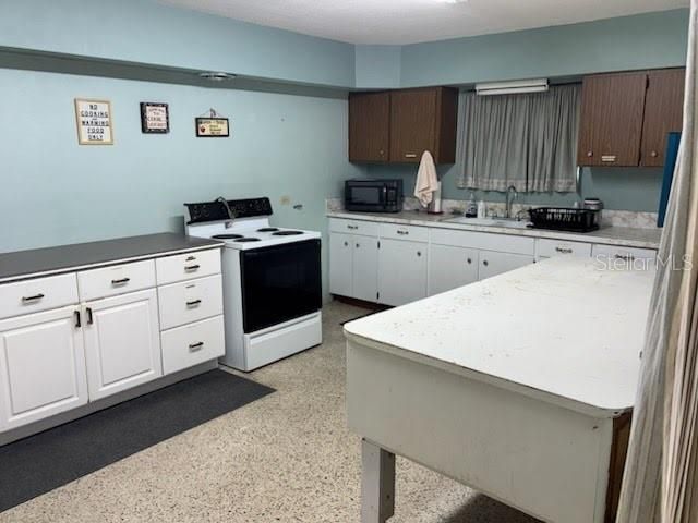 5330 77TH STREET N, St Petersburg, FL 33709
