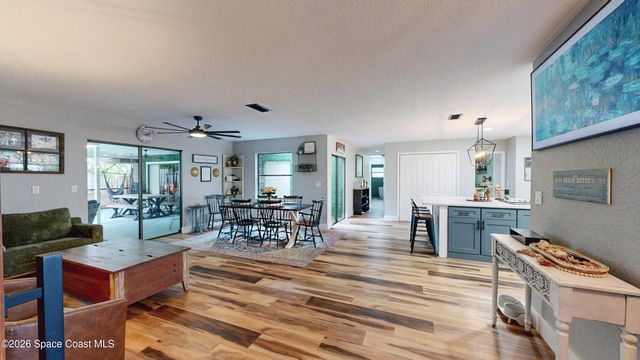 536 Southern Hills Court, Melbourne, FL 32940