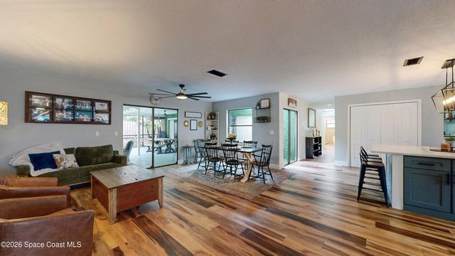 536 Southern Hills Court, Melbourne, FL 32940