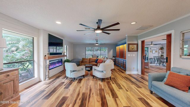 536 Southern Hills Court, Melbourne, FL 32940