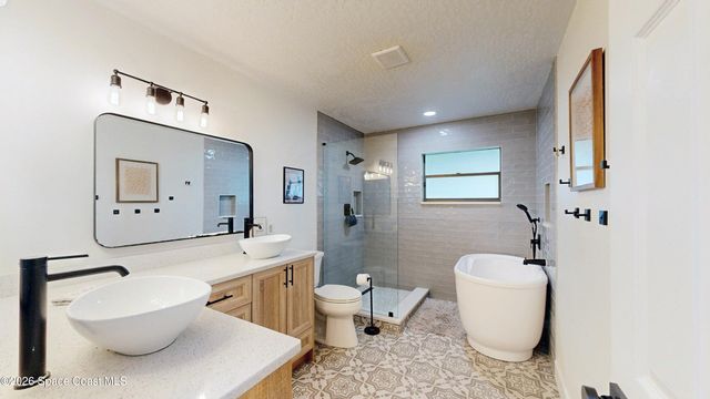 536 Southern Hills Court, Melbourne, FL 32940