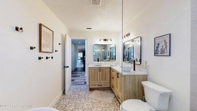 536 Southern Hills Court, Melbourne, FL 32940