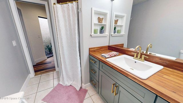 536 Southern Hills Court, Melbourne, FL 32940