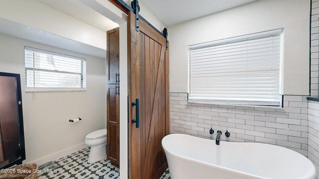 536 Southern Hills Court, Melbourne, FL 32940