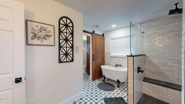 536 Southern Hills Court, Melbourne, FL 32940