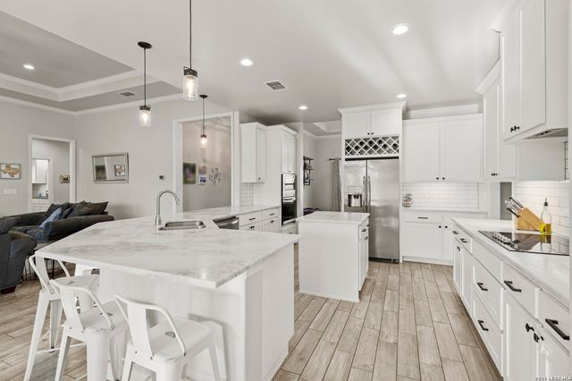 1401 Hartfield Rd, Seguin, TX 78155