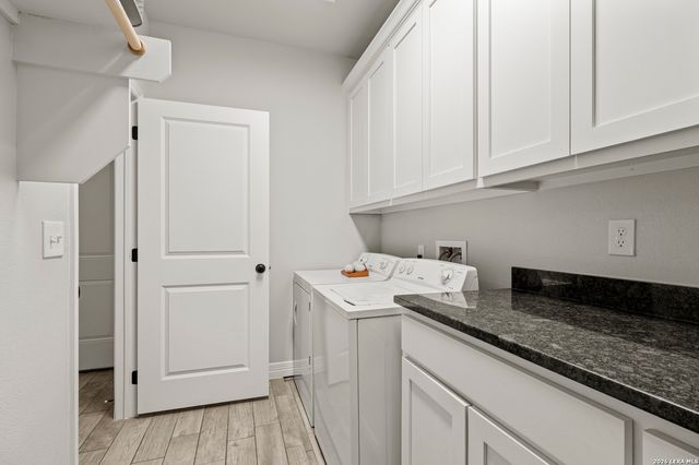 1401 Hartfield Rd, Seguin, TX 78155