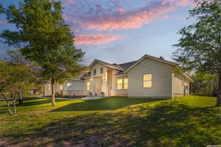 1401 Hartfield Rd, Seguin, TX 78155