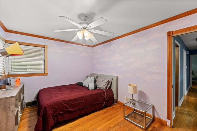913 E 162nd Place, South Holland, IL 60473