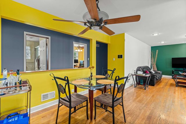 913 E 162nd Place, South Holland, IL 60473