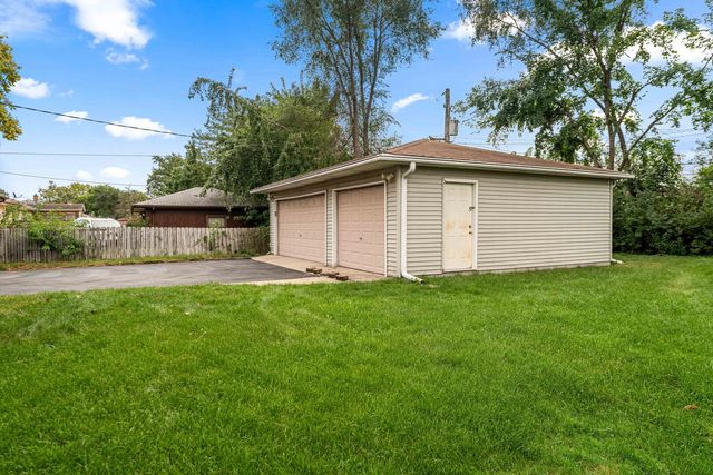 913 E 162nd Place, South Holland, IL 60473