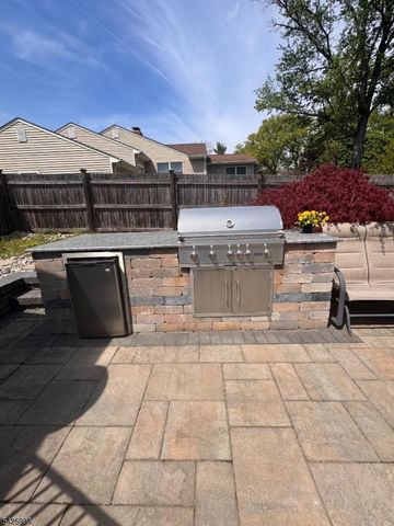 32 Fieldcrest Dr, Scotch Plains Twp., NJ 07076