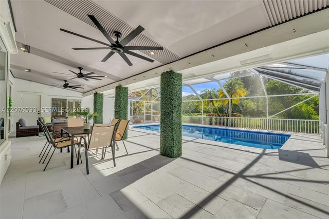 11834 Island Lakes Ln, Boca Raton, FL 33498