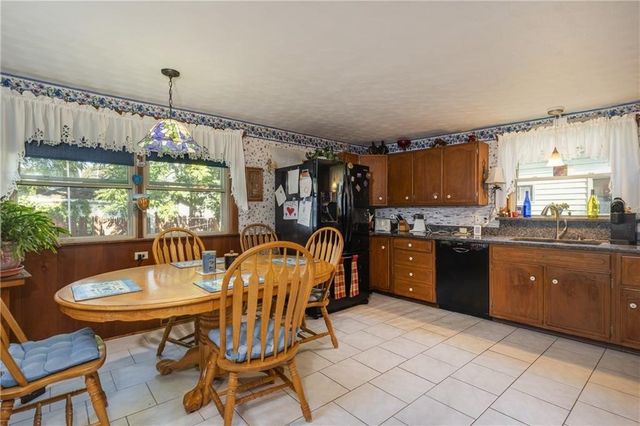 461 Maple Avenue, Elmira City, NY 14904