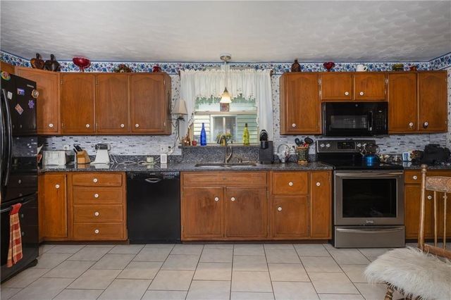 461 Maple Avenue, Elmira City, NY 14904