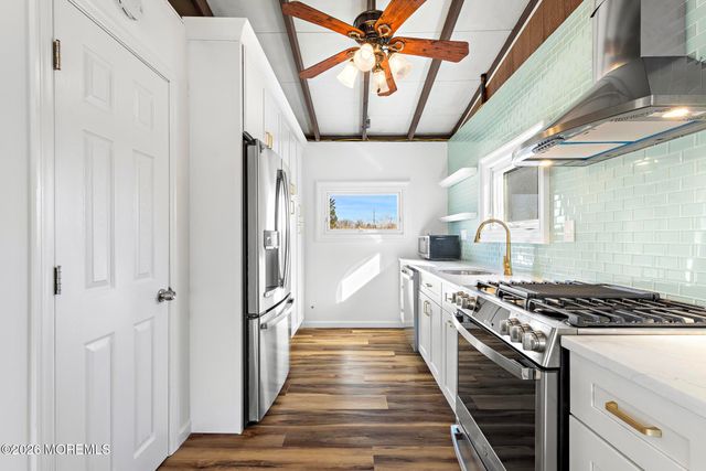 1187 Beach Haven West Boulevard, Beach Haven West, NJ 08050