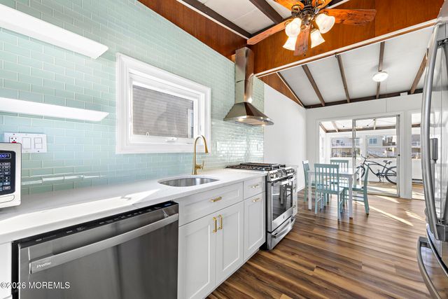 1187 Beach Haven West Boulevard, Beach Haven West, NJ 08050