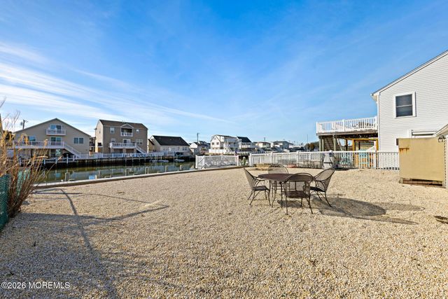 1187 Beach Haven West Boulevard, Beach Haven West, NJ 08050