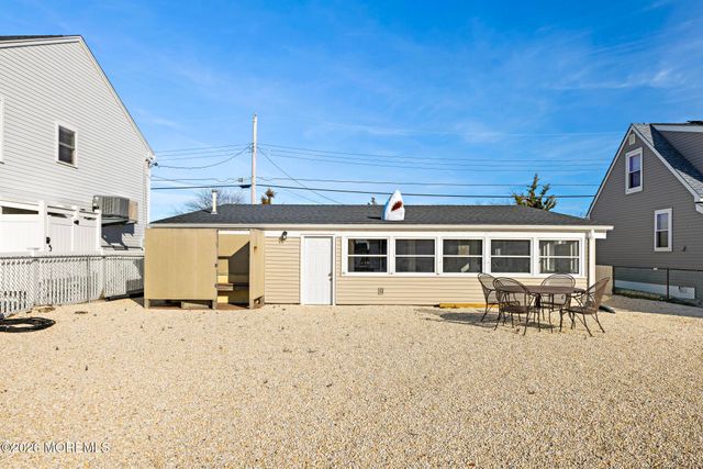 1187 Beach Haven West Boulevard, Beach Haven West, NJ 08050