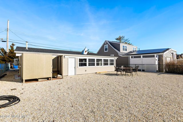 1187 Beach Haven West Boulevard, Beach Haven West, NJ 08050