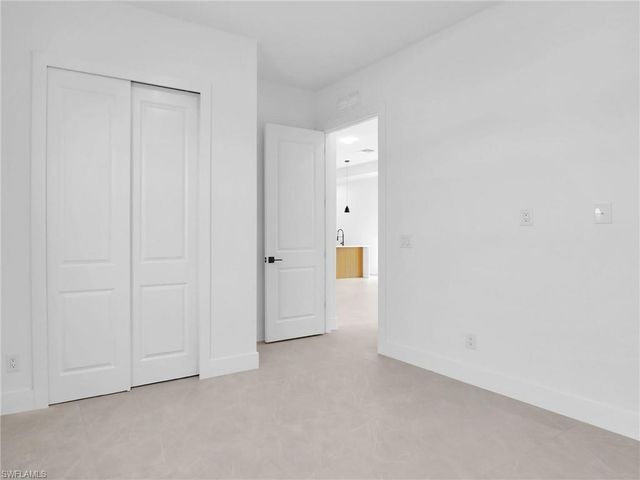 125 NW 24th AVE, Cape Coral, FL 33993