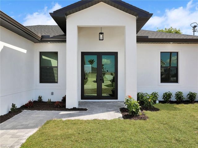 125 NW 24th AVE, Cape Coral, FL 33993