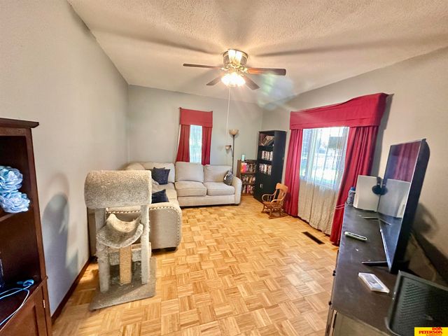 517 6th Street, Scribner, NE 68057