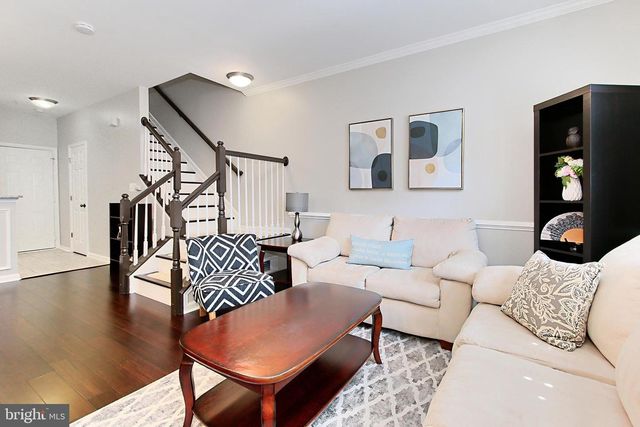 4463A BEACON GROVE CIR #702A, Fairfax, VA 22033
