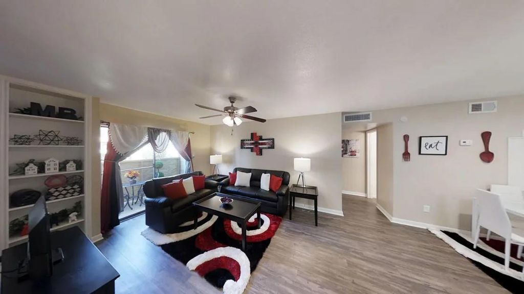 515 S Bender Avenue 2214, Humble, TX 77338
