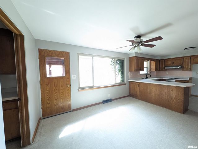 3720 Saint Michael Avenue, Peoria, IL 61615