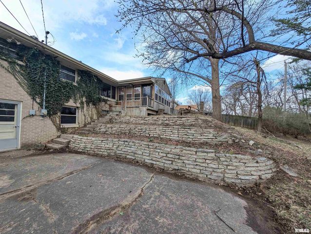 3720 Saint Michael Avenue, Peoria, IL 61615