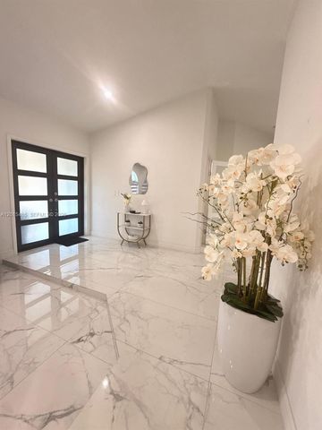 15046 SW 148th Pl, Miami, FL 33196