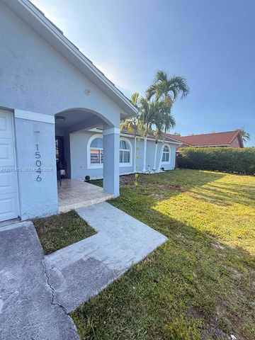 15046 SW 148th Pl, Miami, FL 33196
