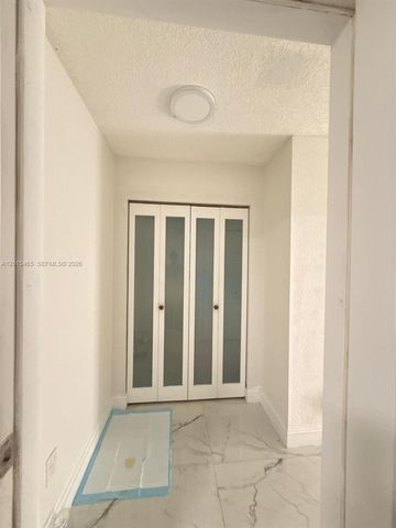 15046 SW 148th Pl, Miami, FL 33196