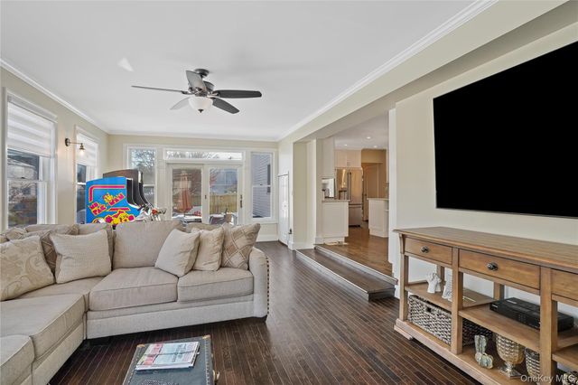 99 Poe Street, Hartsdale, NY 10530