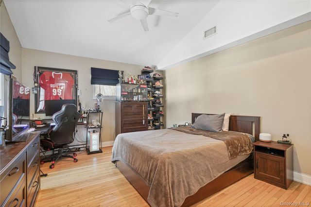 99 Poe Street, Hartsdale, NY 10530