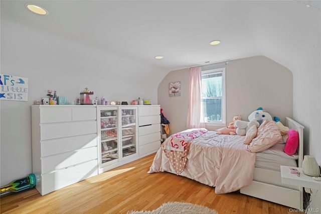 99 Poe Street, Hartsdale, NY 10530