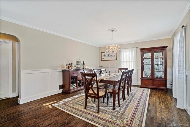 99 Poe Street, Hartsdale, NY 10530