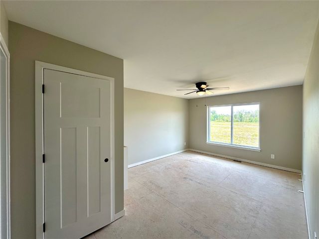 914 Juneberry Drive, Palo, IA 52324