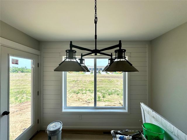 914 Juneberry Drive, Palo, IA 52324